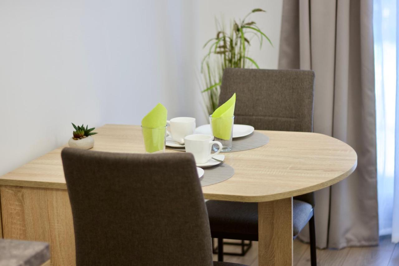 Sport Centrum Apartman Papa Exterior photo